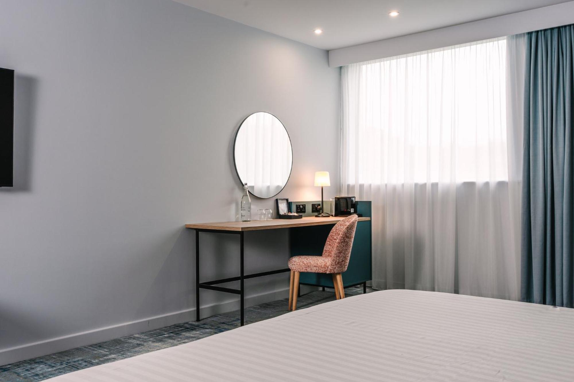 Voco Winchester Hotel & Spa By Ihg Εξωτερικό φωτογραφία