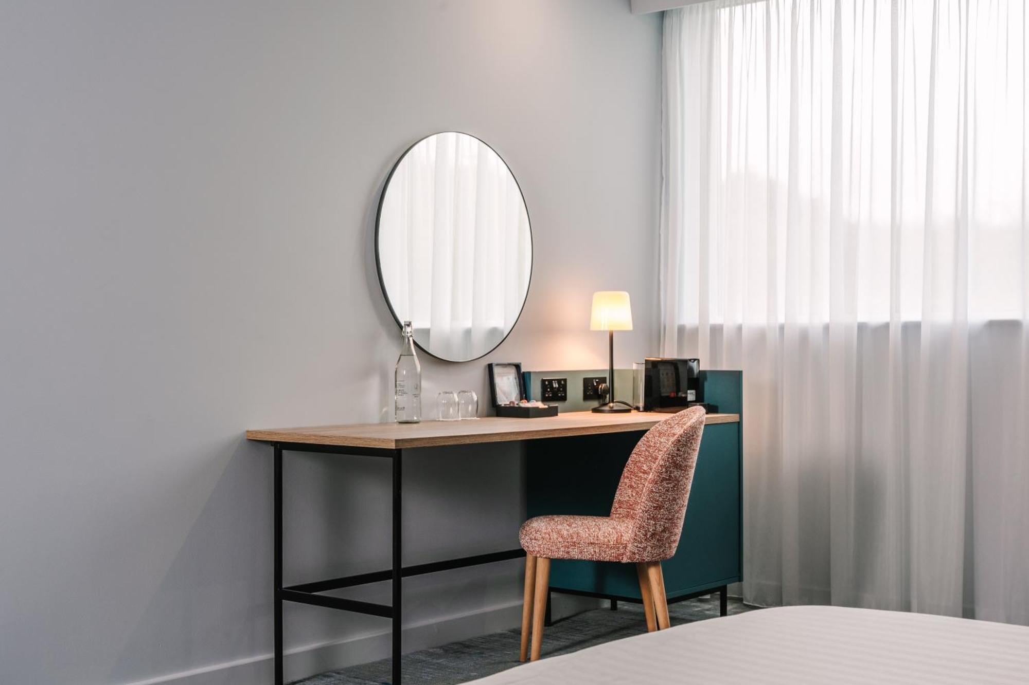 Voco Winchester Hotel & Spa By Ihg Εξωτερικό φωτογραφία